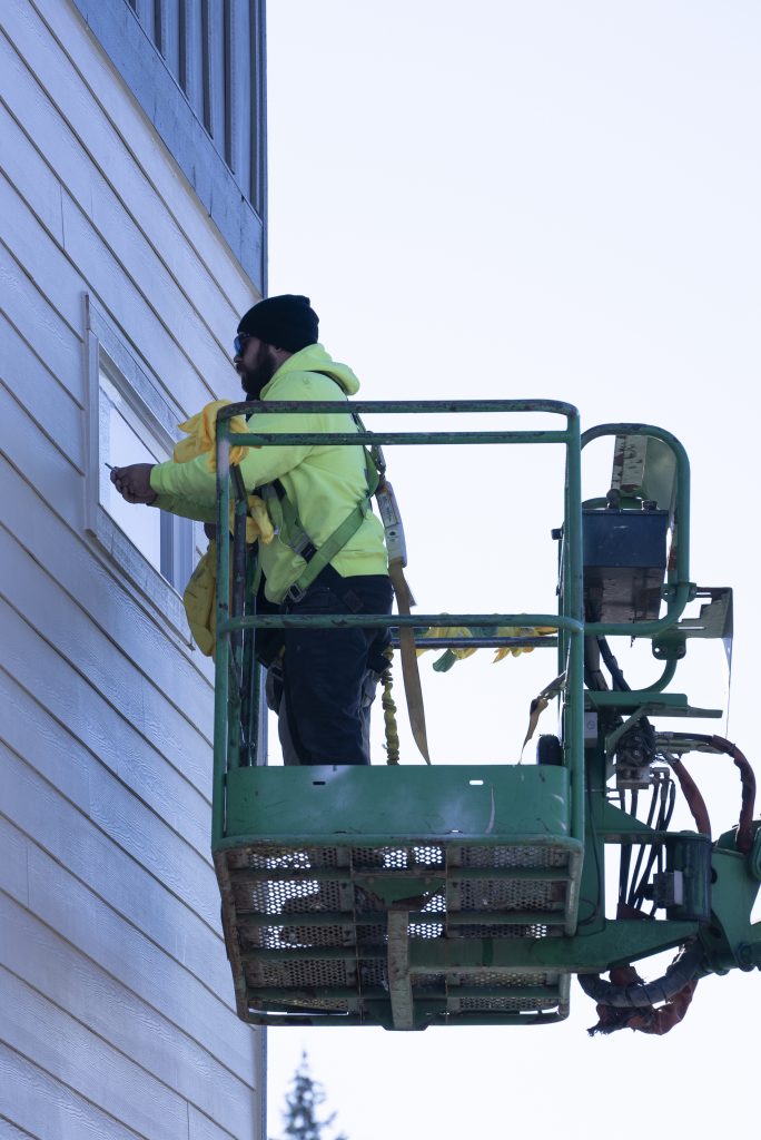 commercial window cleaning services