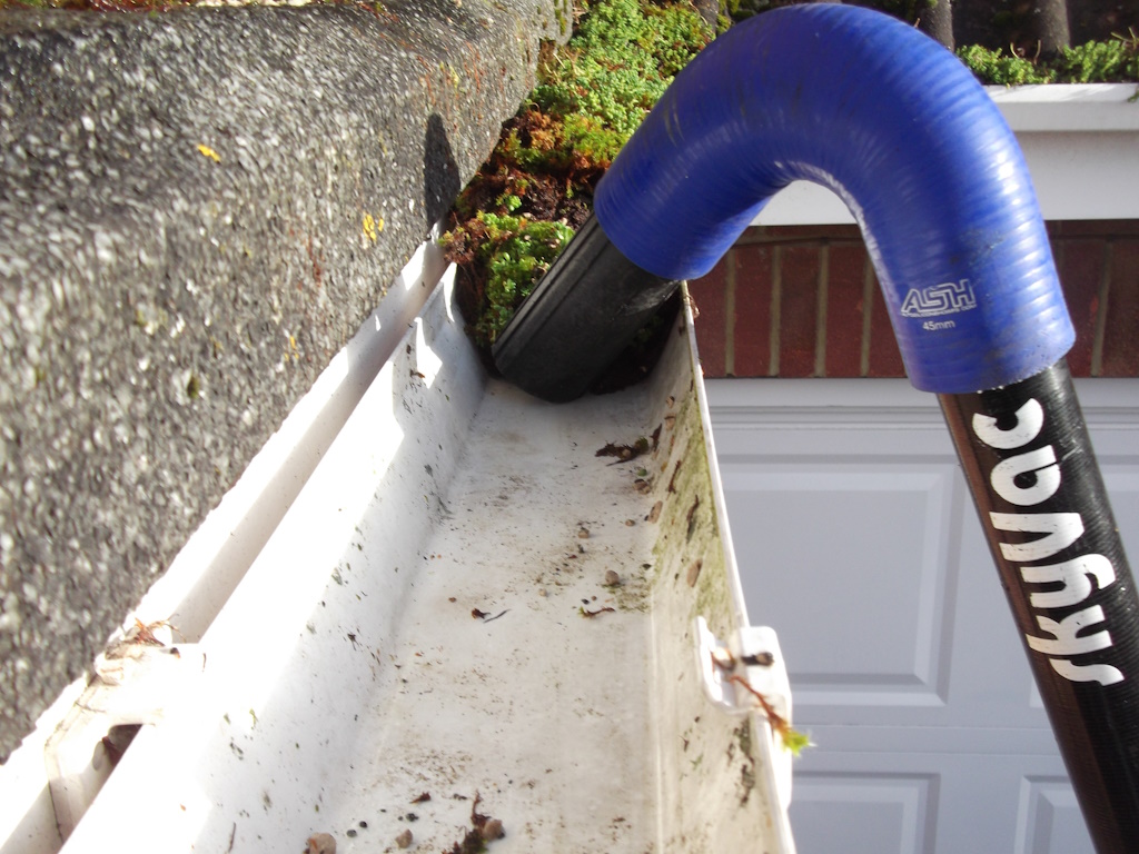 gutter ccleaning services