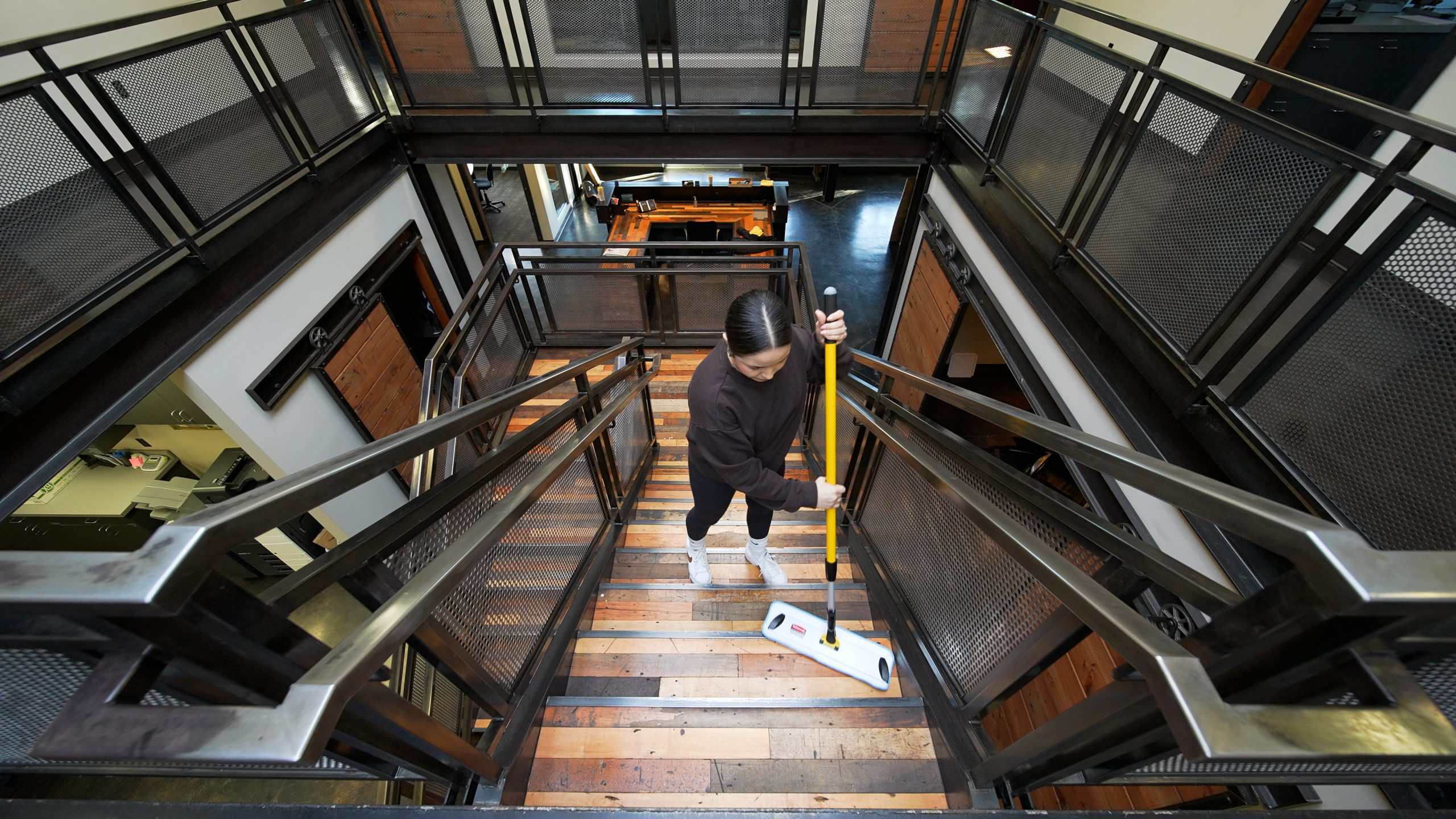 Law Office Cleaning Services for Professional, Client-Ready Workspaces